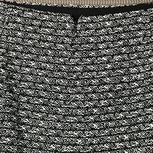 J CREW Pencil Skirt Tweed Black White Fringe Knee sz 10 Preppy Classic Office - Picture 8 of 13